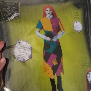 Women’s NWT Sally costume, size L